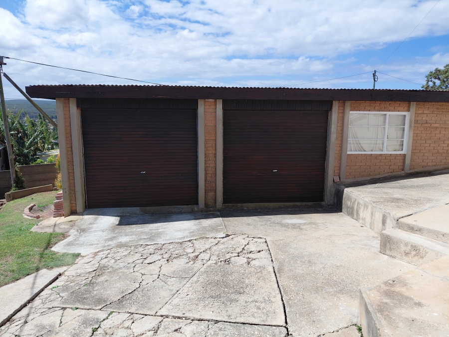 4 Bedroom Property for Sale in Heuwelkruin Eastern Cape